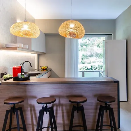 Sea Front Elegant Kalandra